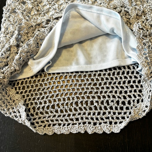 Ricki's Metallic Silver/Cream Lined Crocheted Halter Neck Style Top Size Small - Picture 3 of 16